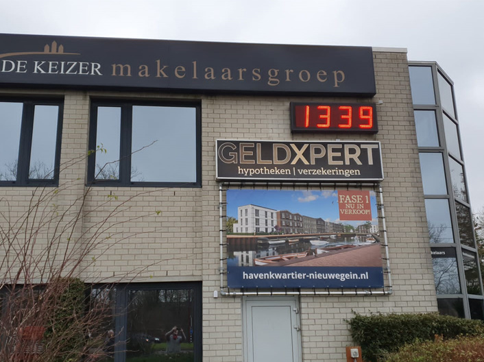 LED Klok tijd temperatuur