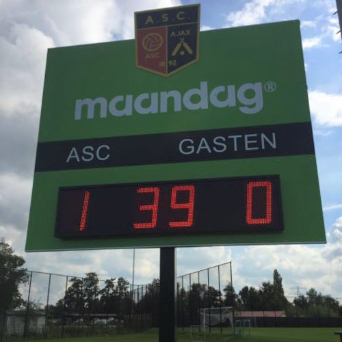 Scorebord met logo